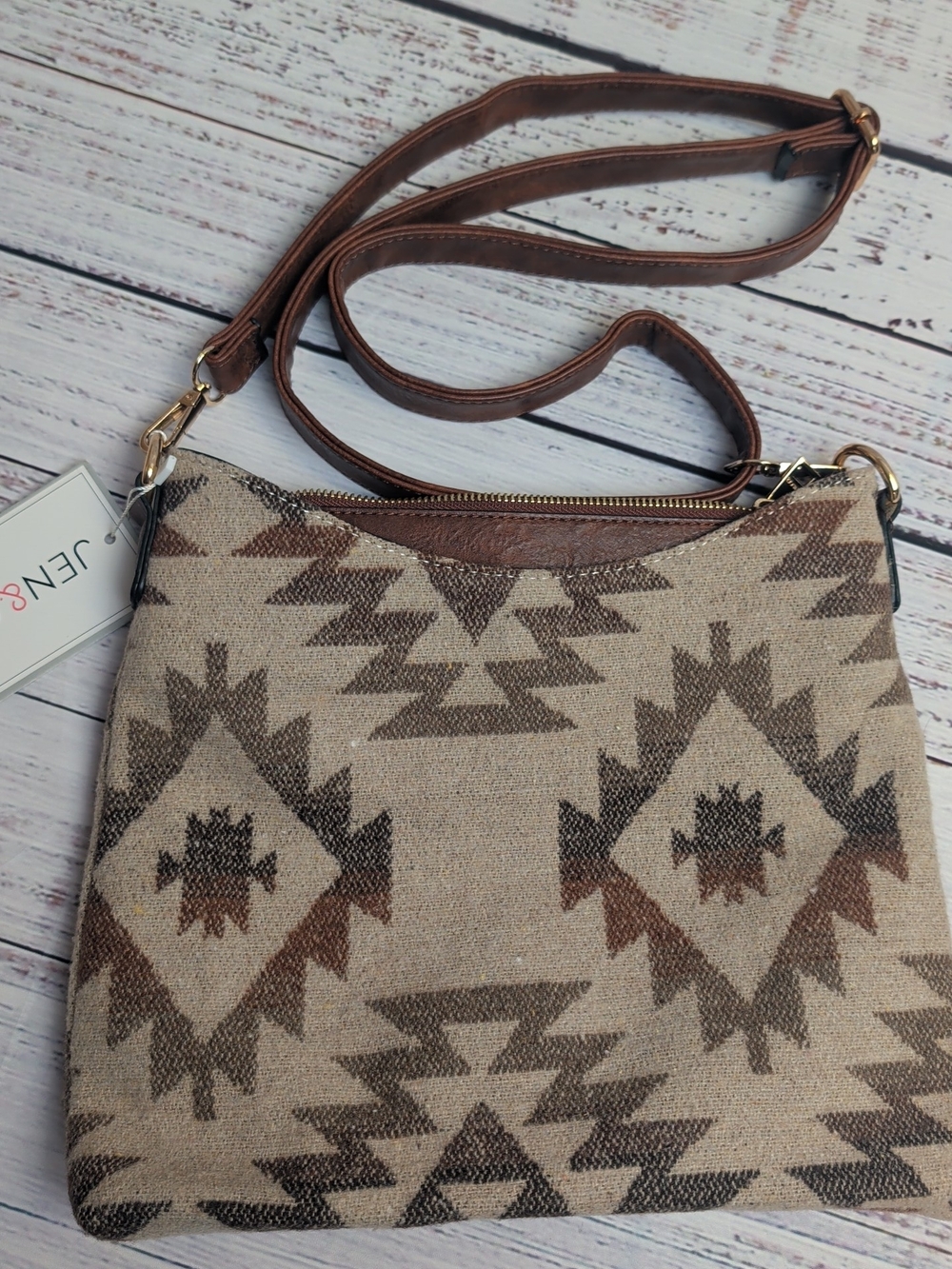 Jen & Co Women's Vegan Southwestern Aztec Khaki Handbag Crossbody Strap NWT